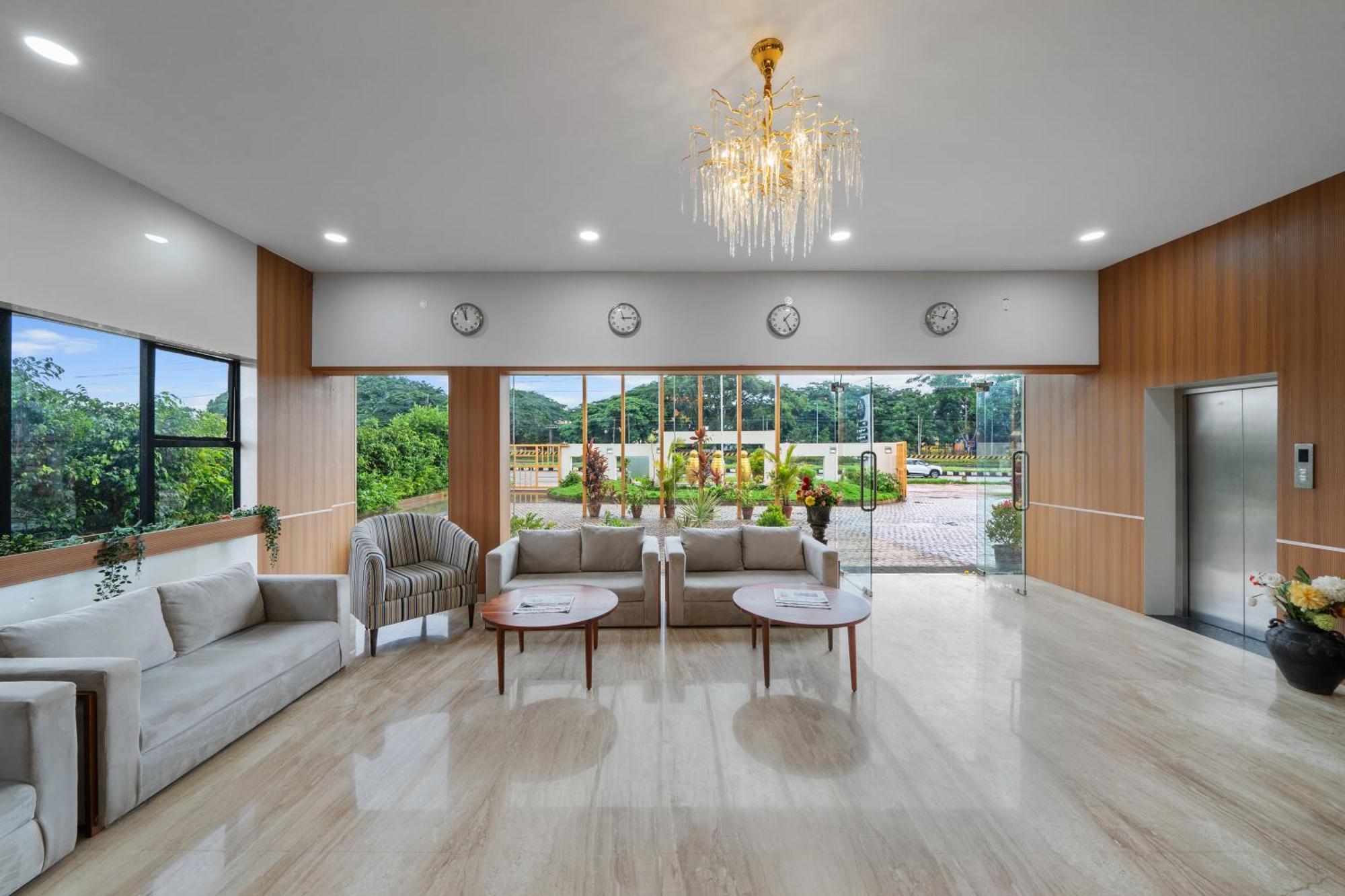 Hotel Gsr Tumkur Ngoại thất bức ảnh
