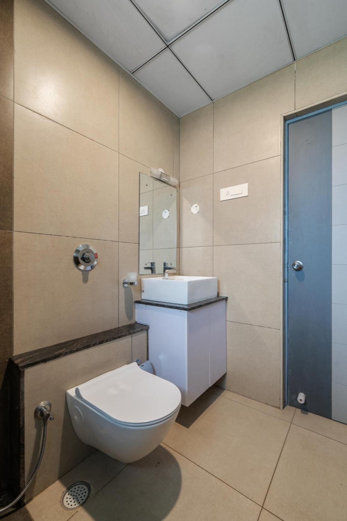Hotel Gsr Tumkur Ngoại thất bức ảnh