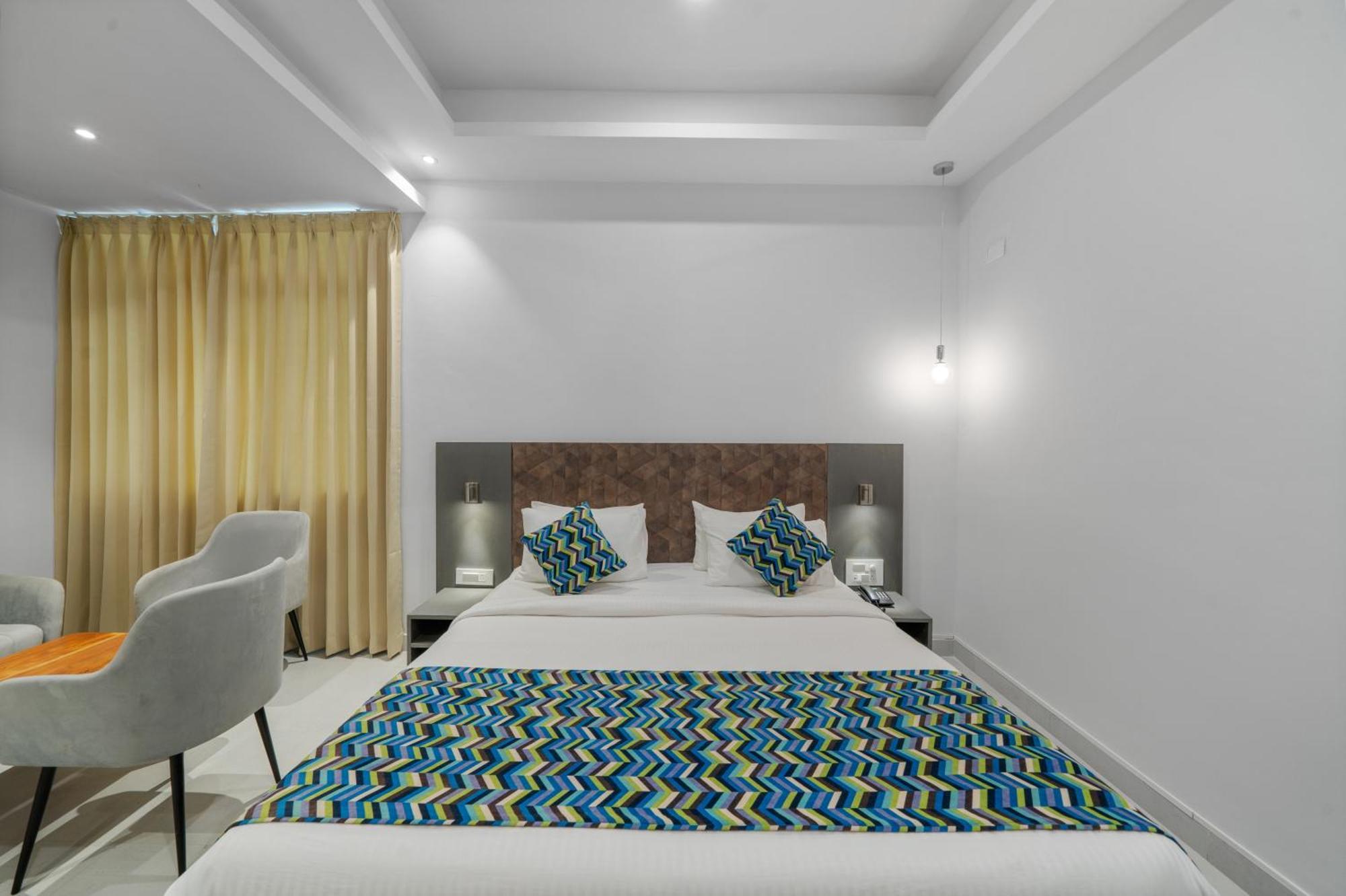 Hotel Gsr Tumkur Ngoại thất bức ảnh