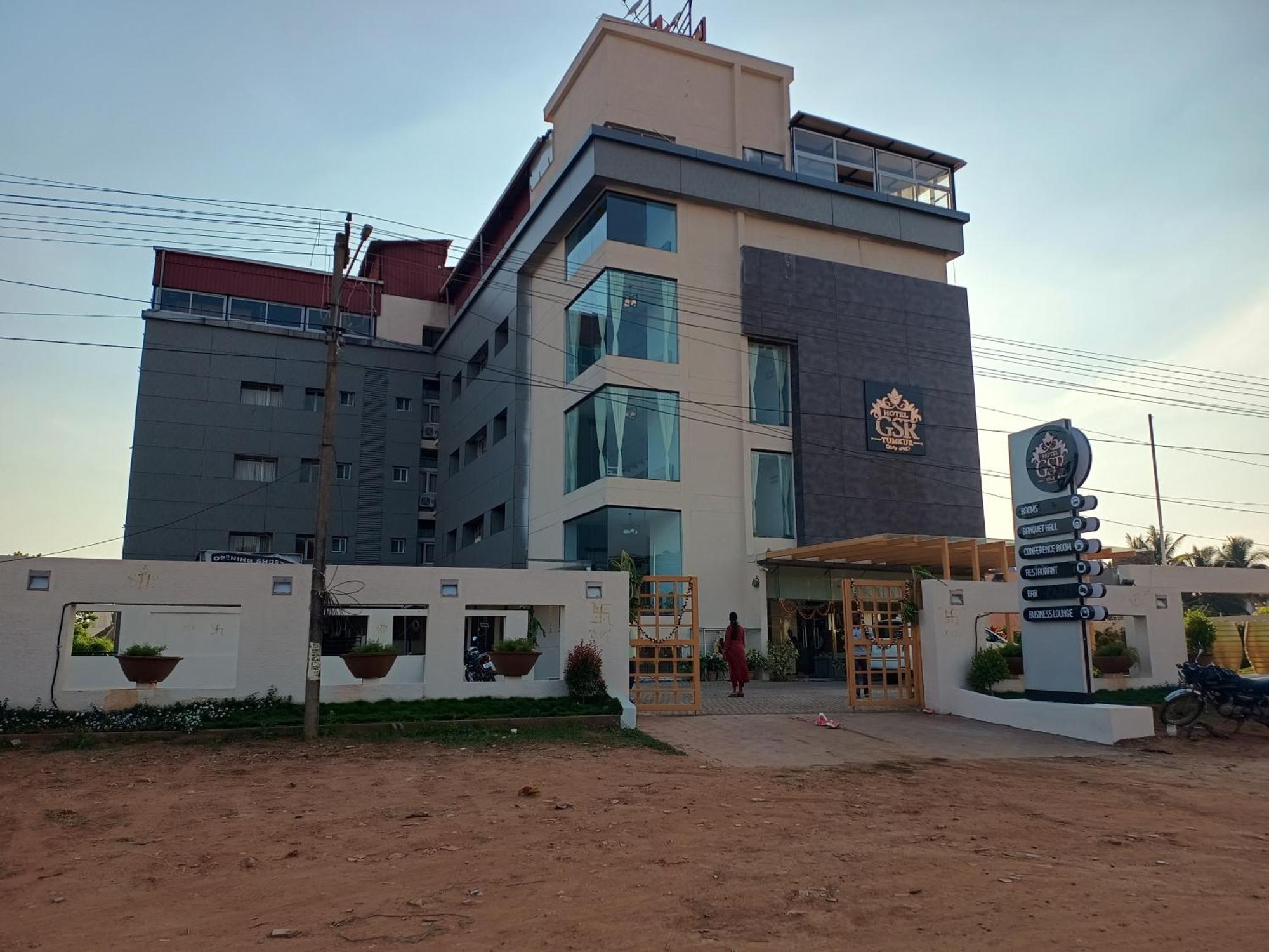 Hotel Gsr Tumkur Ngoại thất bức ảnh
