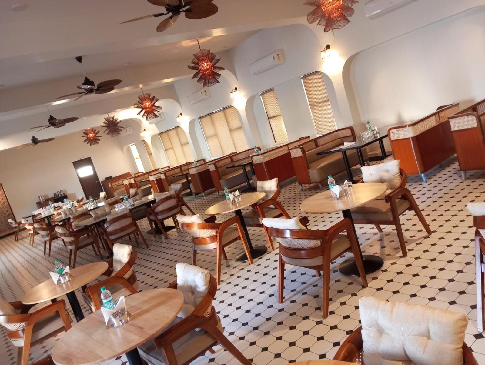 Hotel Gsr Tumkur Ngoại thất bức ảnh